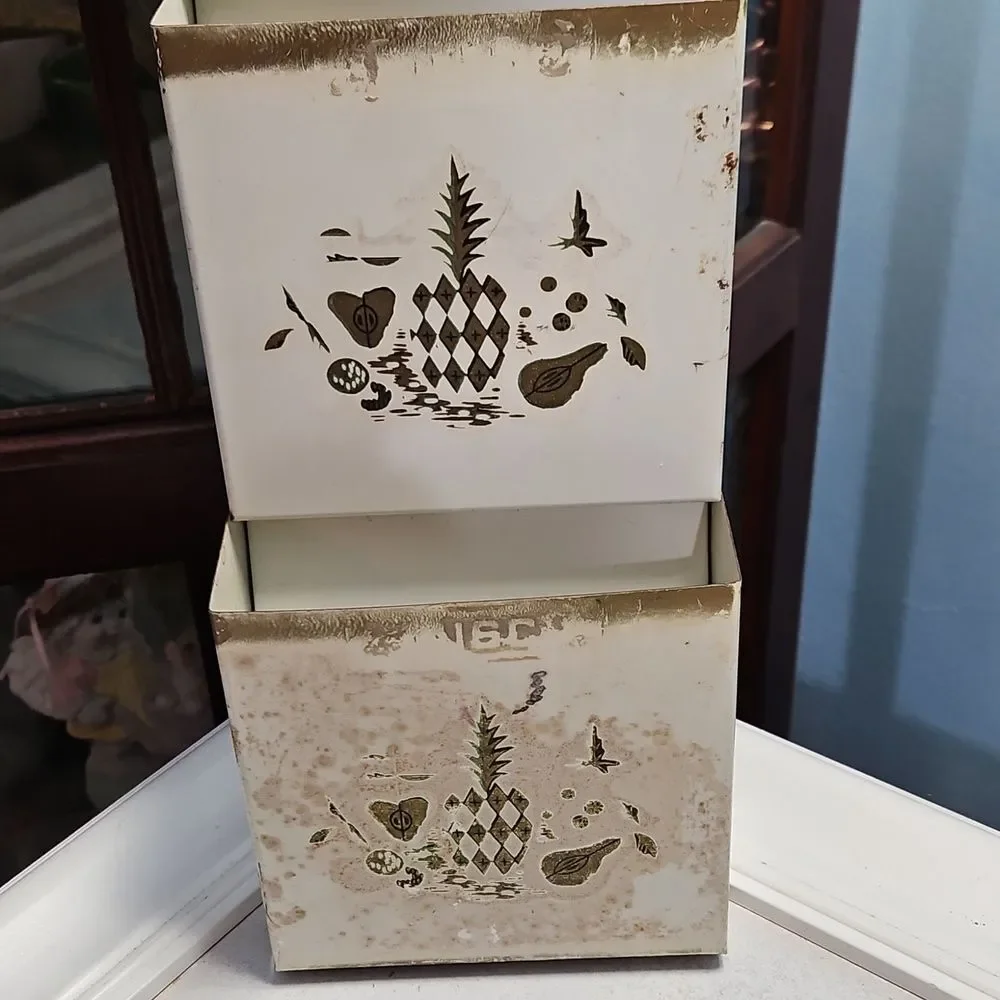 Vintage White and Gold Wall Organizer